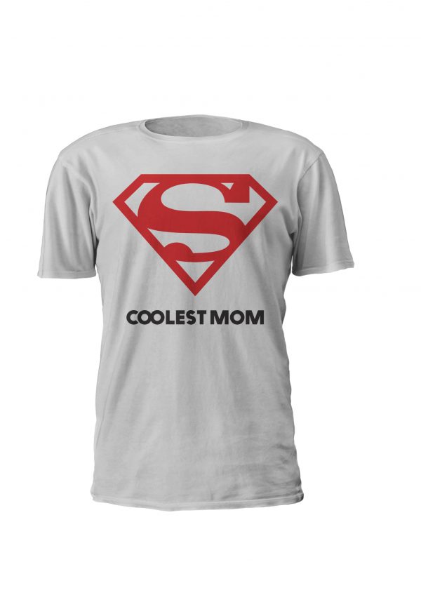 Coolest Mom, o design para as mães mais fixes do planeta! Disponivel em T-shirt e Sweatshirt, do S ao XL em branco preto ou cinza. Já tens a tua prenda para o dia da mãe?